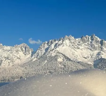 Almchalet Weberhof شقة